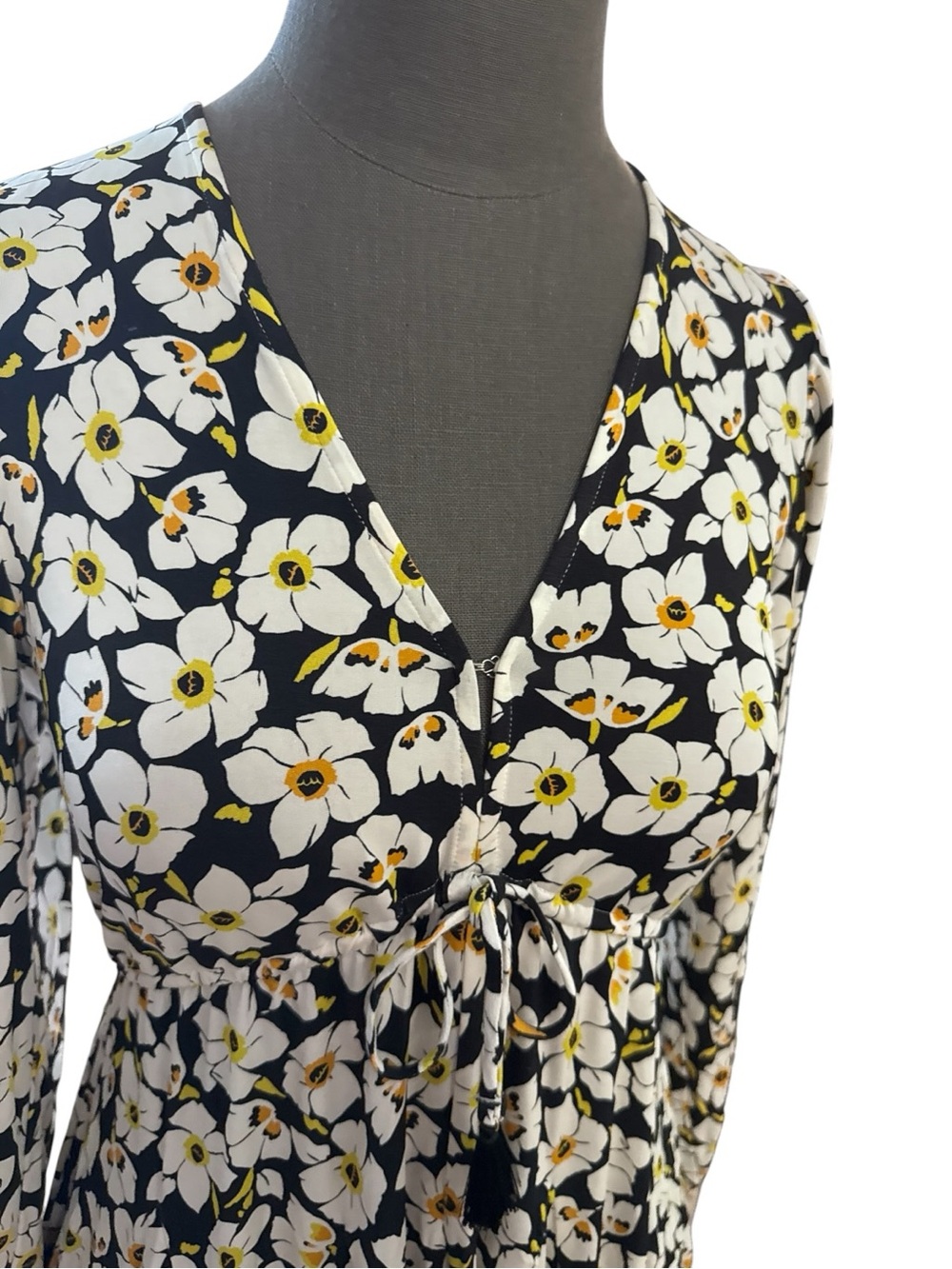 HALE BOB Daeja Floral Jersey Dress XS Black White Mini Boho Luxe - Picture 4 of 12